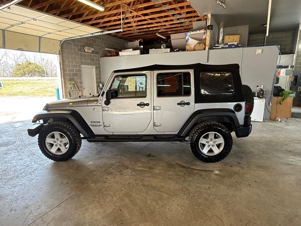 Jeep Wrangler Unlimited Sport 4WD 2015