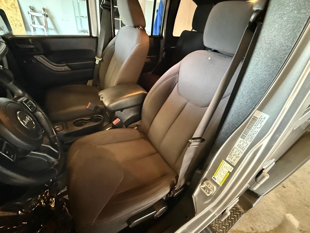 Jeep Wrangler Unlimited Sport 4WD 2015