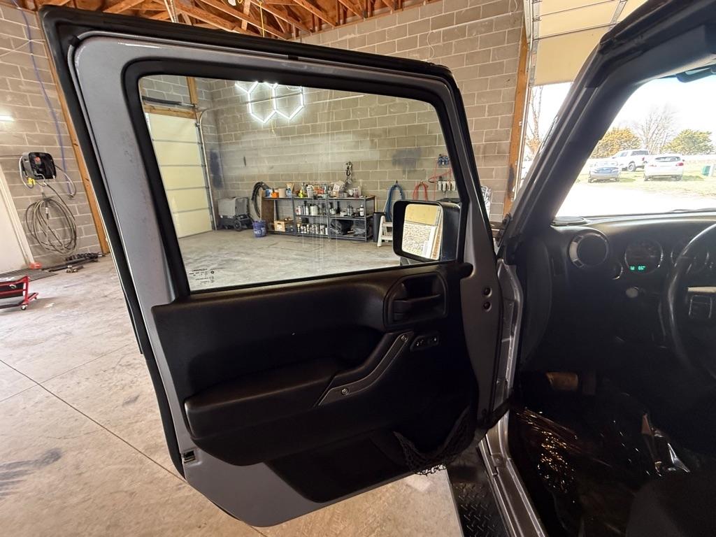 Jeep Wrangler Unlimited Sport 4WD 2015