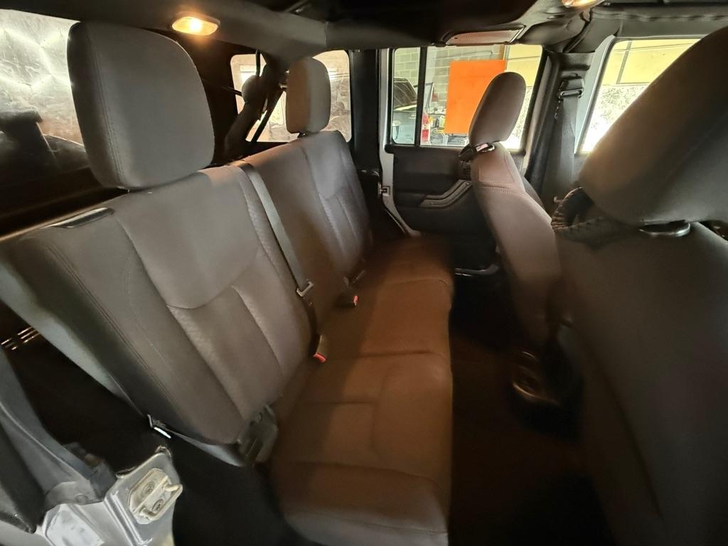 Jeep Wrangler Unlimited Sport 4WD 2015