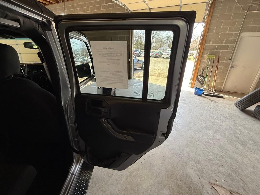 Jeep Wrangler Unlimited Sport 4WD 2015