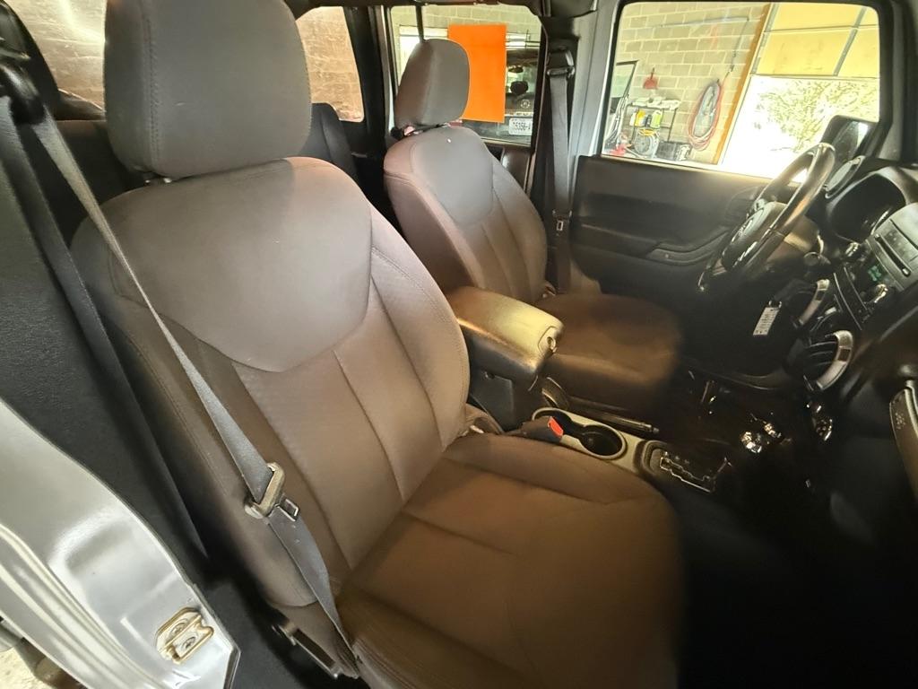 Jeep Wrangler Unlimited Sport 4WD 2015