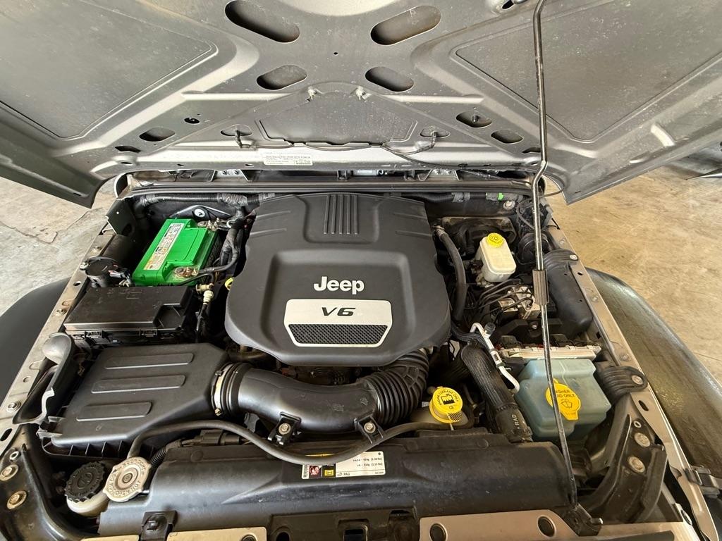 Jeep Wrangler Unlimited Sport 4WD 2015