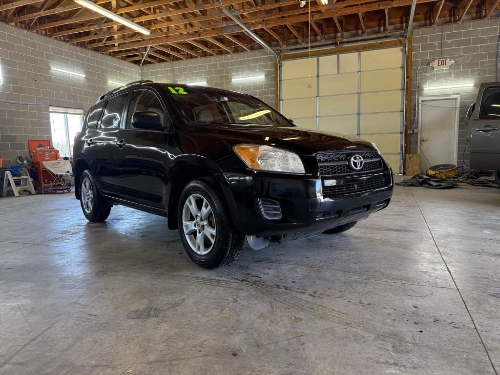 Toyota RAV4 Base I4 2WD 2012