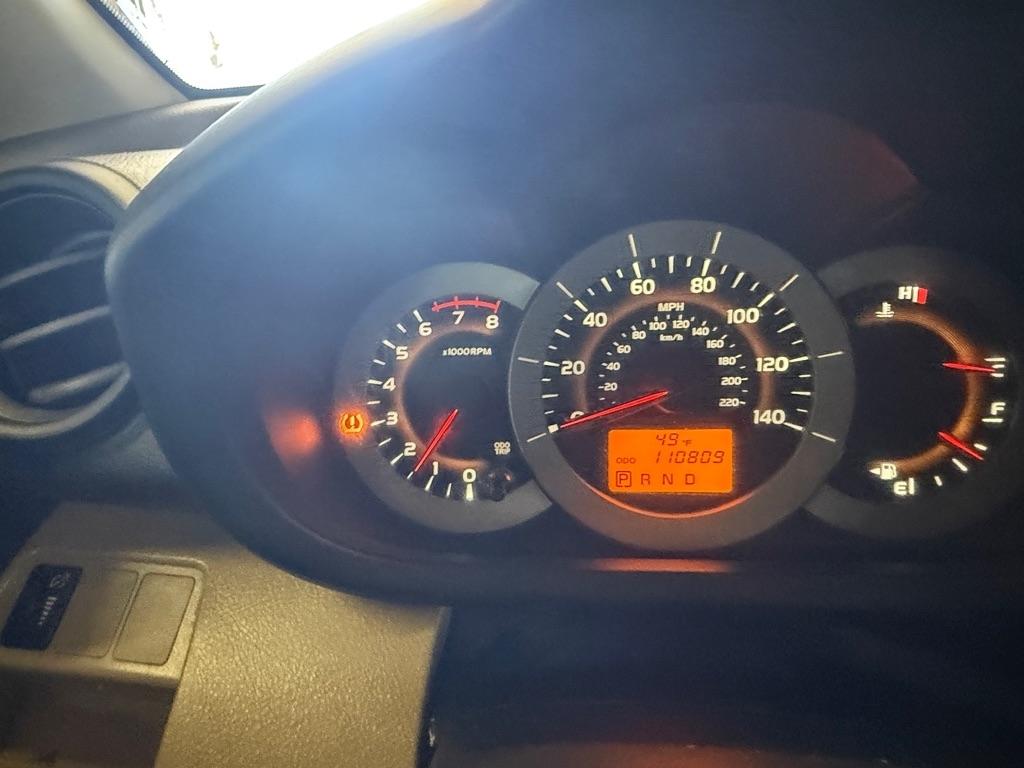 Toyota RAV4 Base I4 2WD 2012