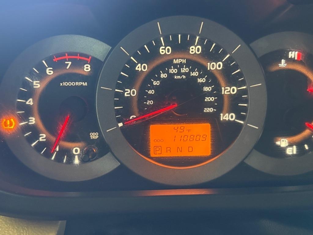 Toyota RAV4 Base I4 2WD 2012