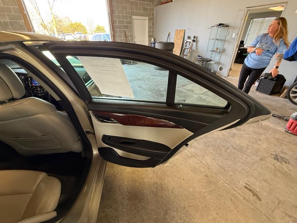 Cadillac ATS 2.0L Luxury AWD 2014