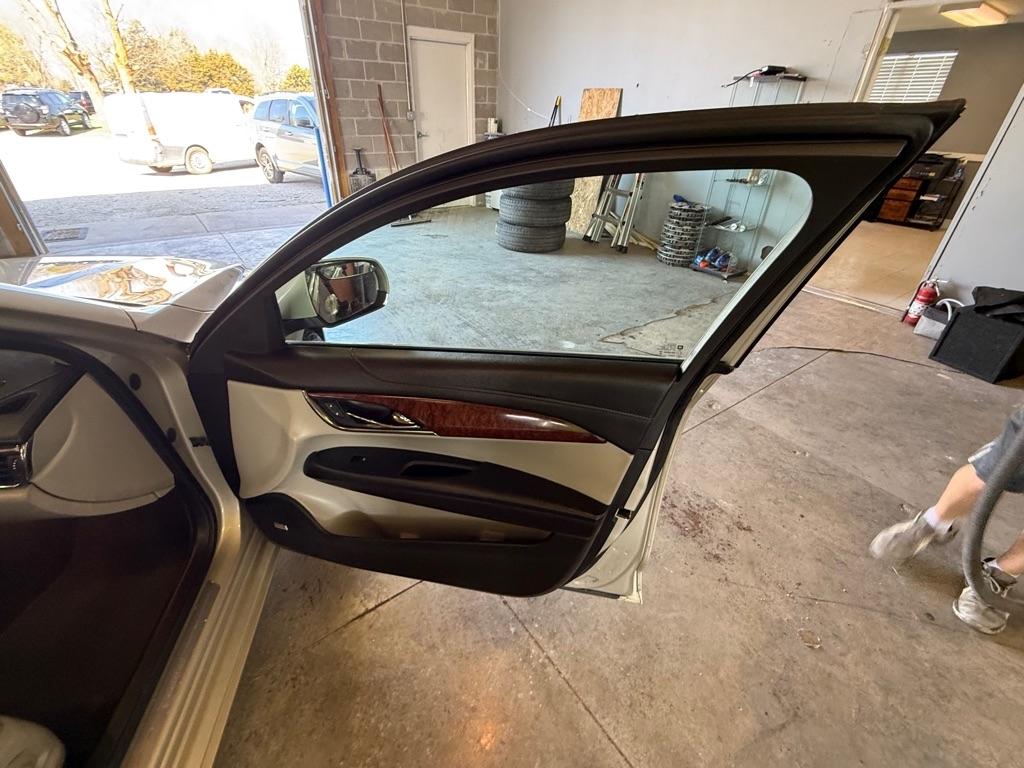 Cadillac ATS 2.0L Luxury AWD 2014