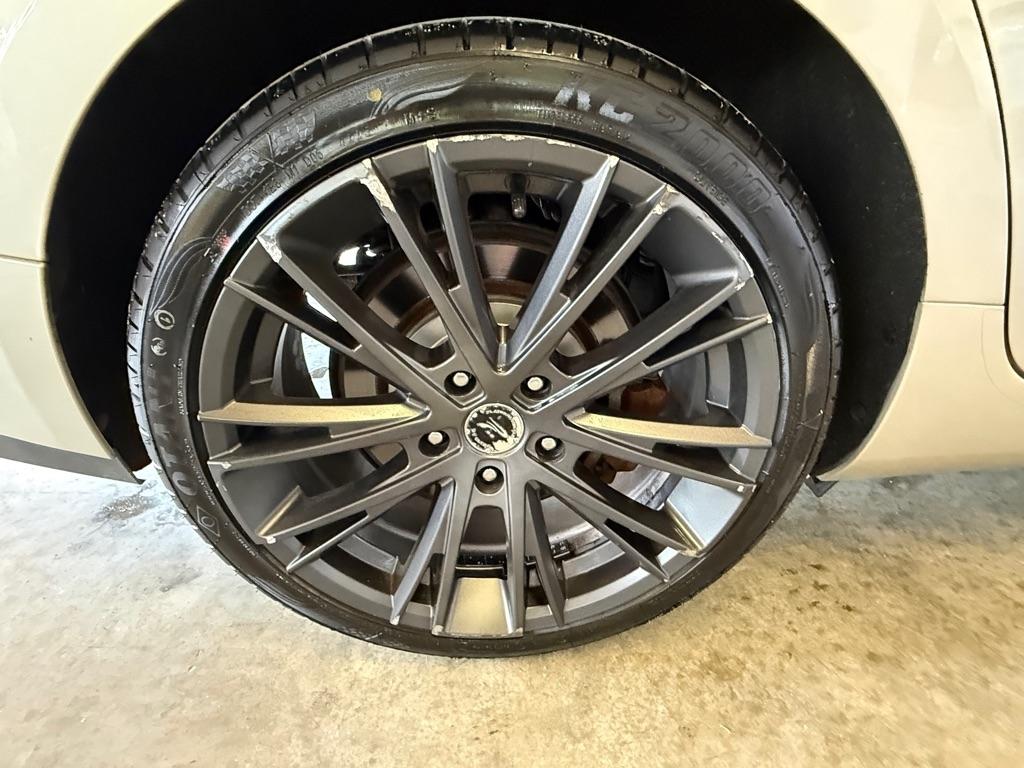 Cadillac ATS 2.0L Luxury AWD 2014