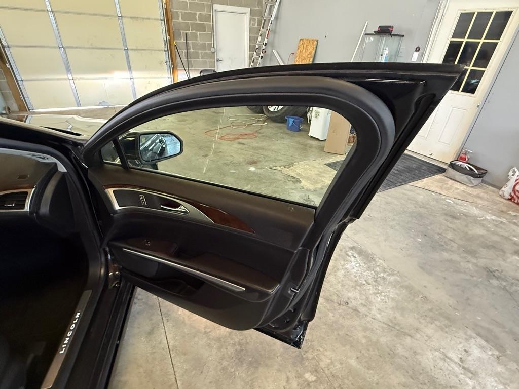 Lincoln MKZ FWD 2014