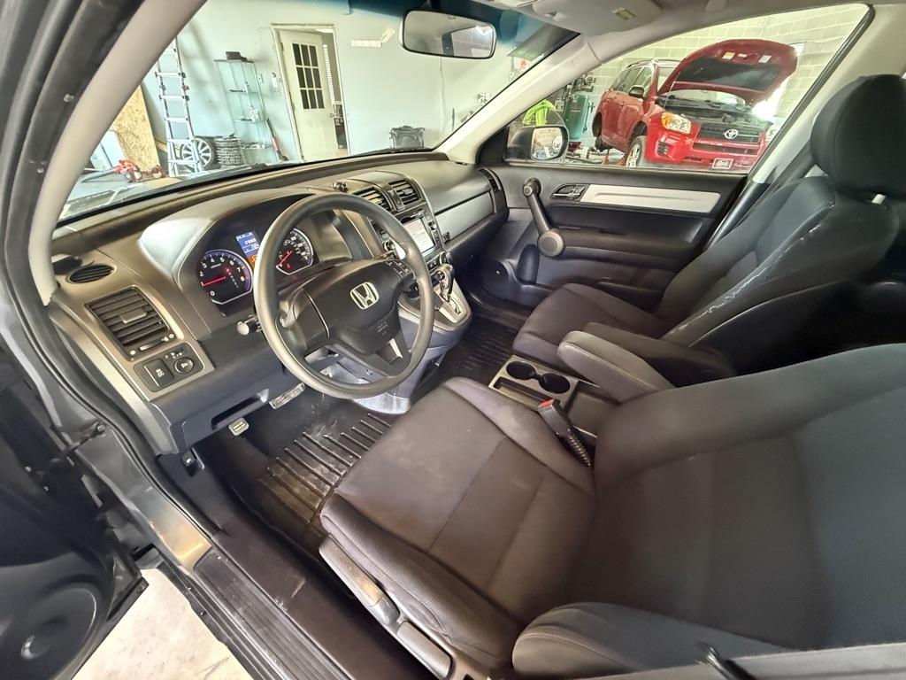Honda CR-V LX 4WD 5-Speed AT 2011