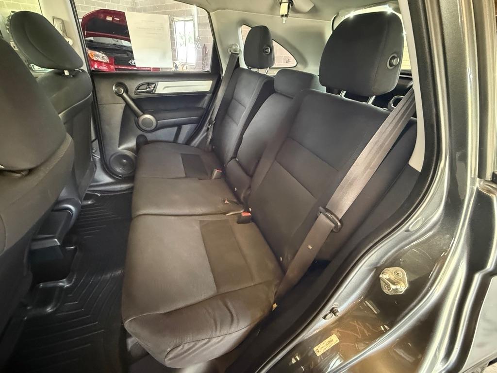 Honda CR-V LX 4WD 5-Speed AT 2011