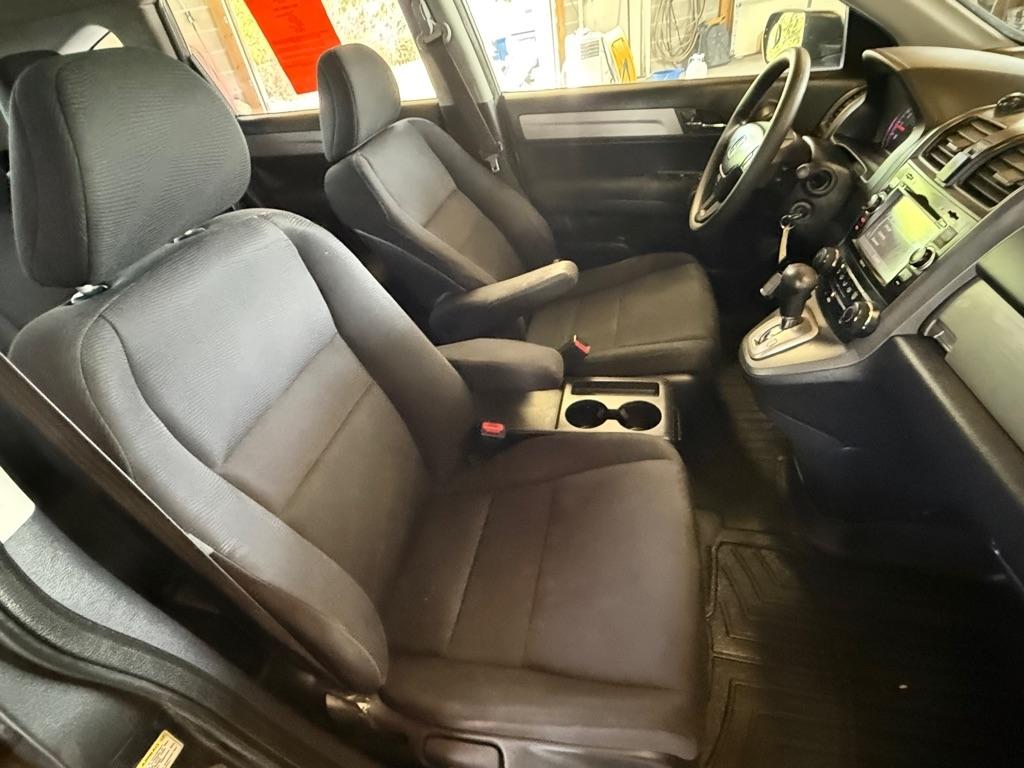 Honda CR-V LX 4WD 5-Speed AT 2011