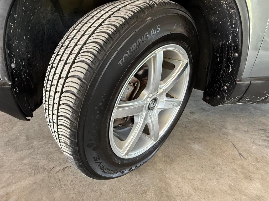 Honda CR-V LX 4WD 5-Speed AT 2011