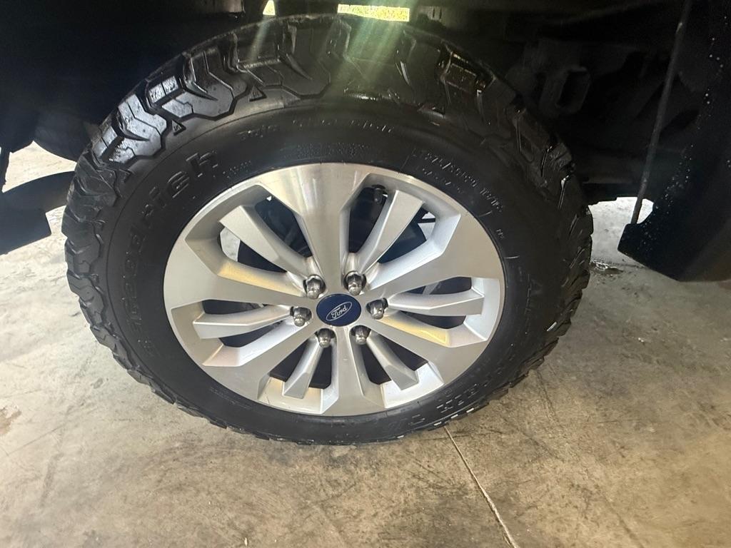 Ford F-150 XL SuperCrew 5.5-ft. Bed 4WD 2013