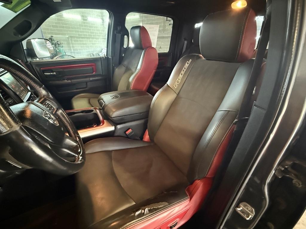 RAM 1500 Rebel Crew Cab SWB 4WD 2017