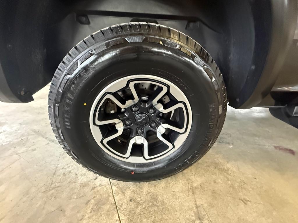 RAM 1500 Rebel Crew Cab SWB 4WD 2017
