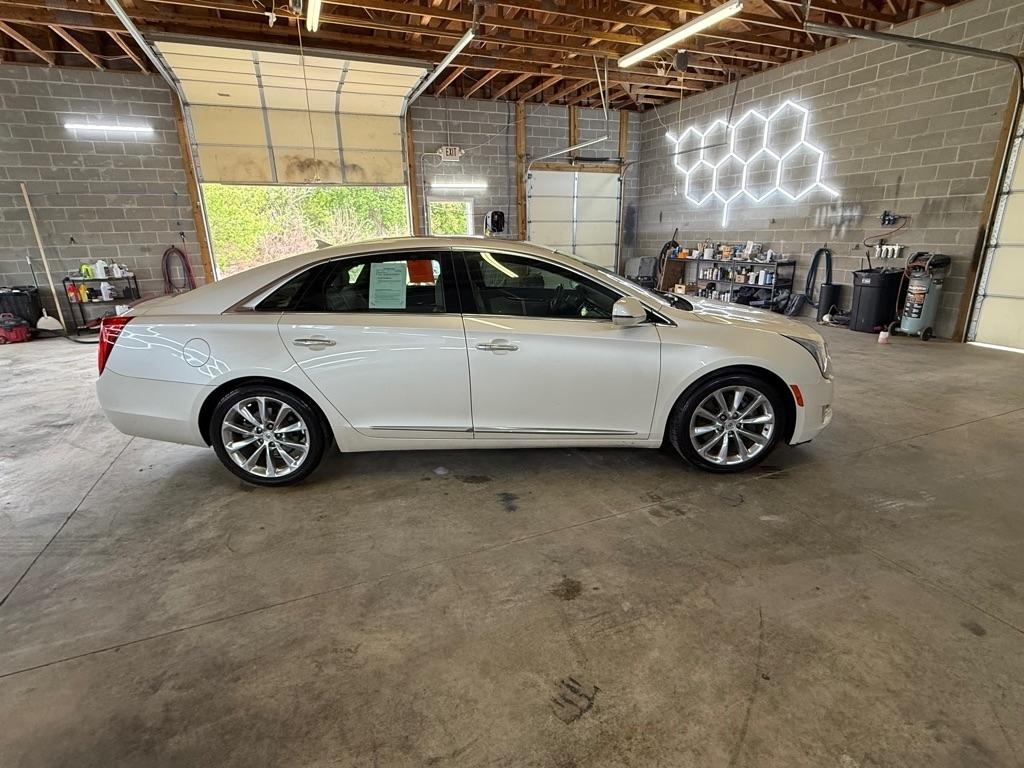 Cadillac XTS Premium 2013