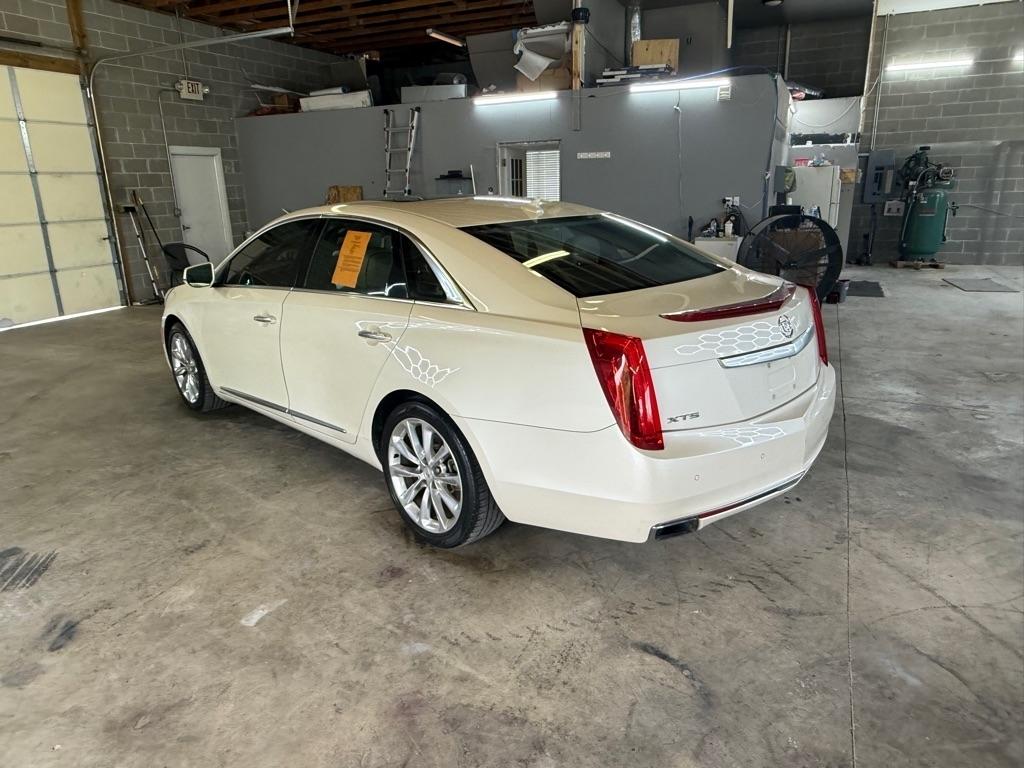 Cadillac XTS Premium 2013