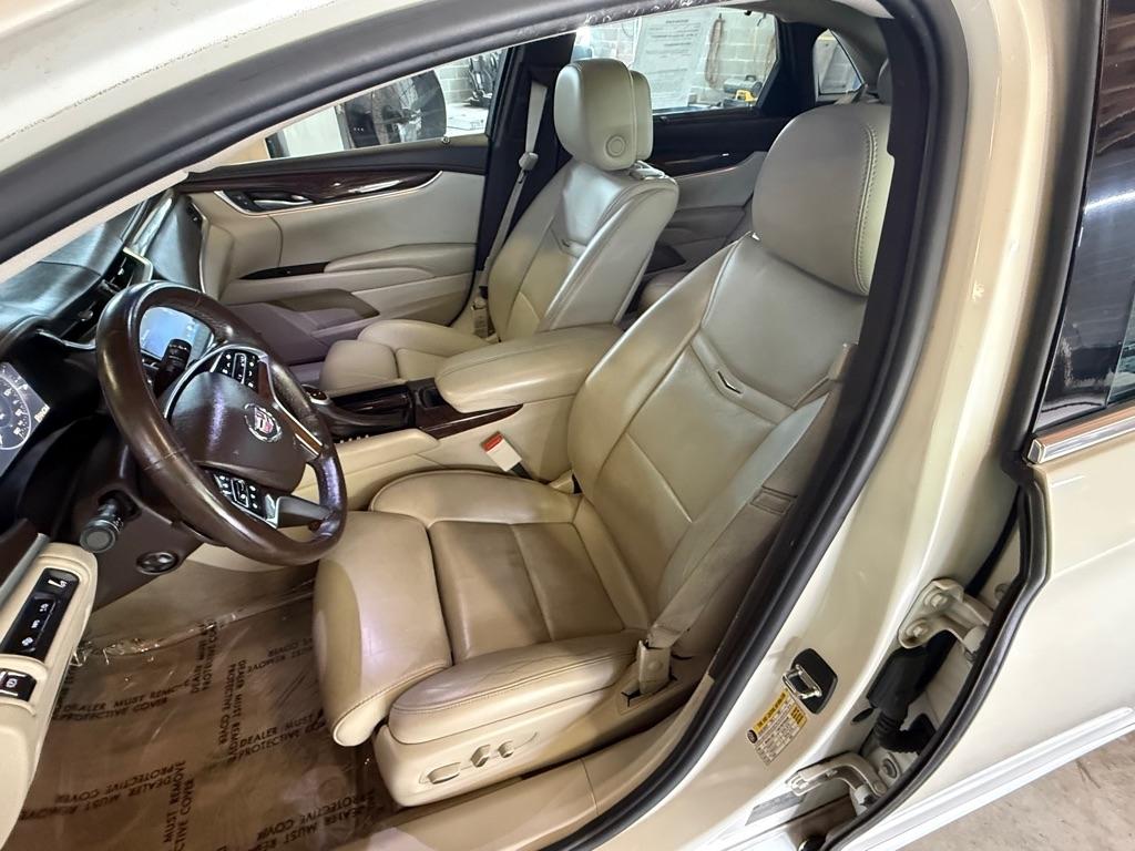 Cadillac XTS Premium 2013