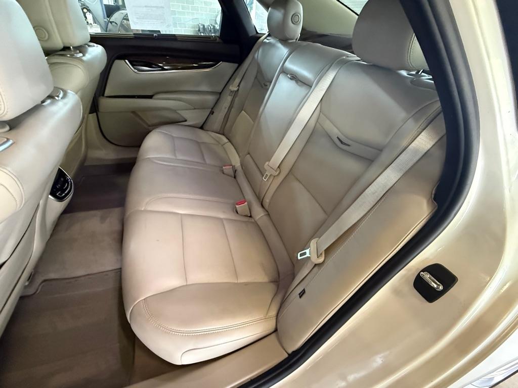 Cadillac XTS Premium 2013