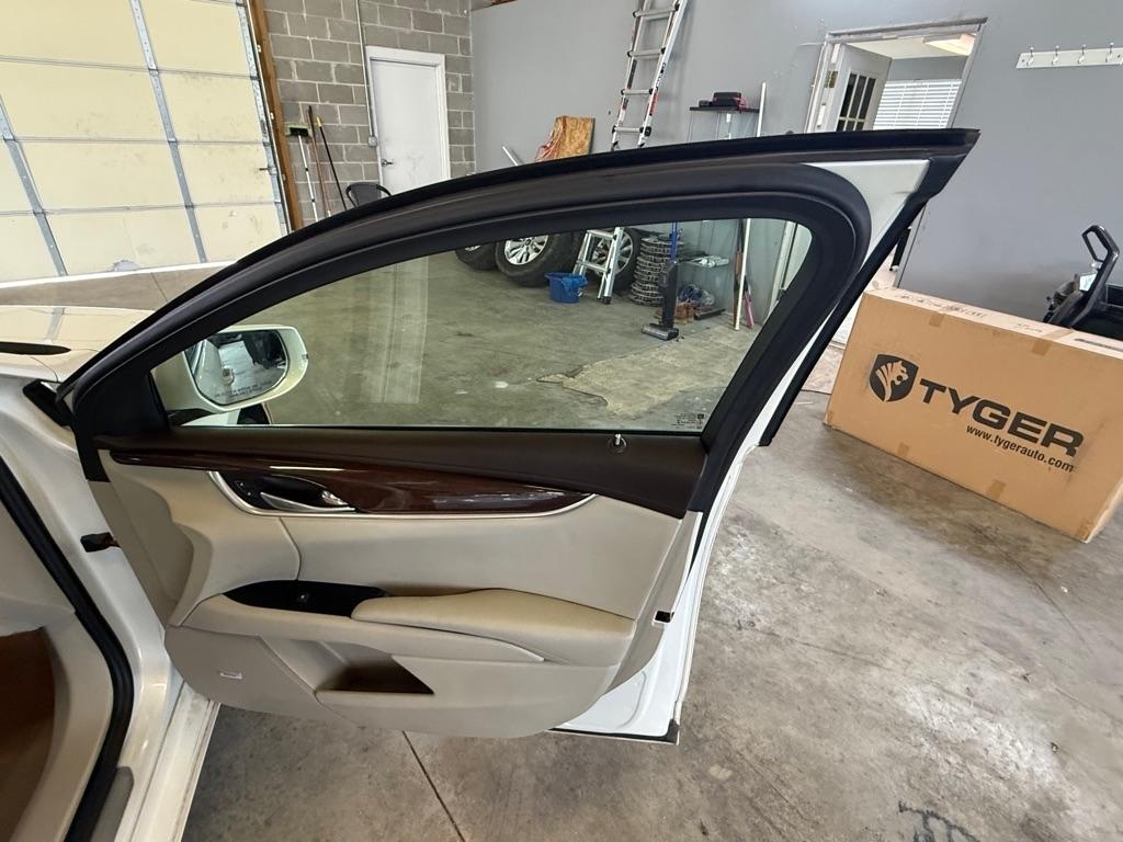 Cadillac XTS Premium 2013