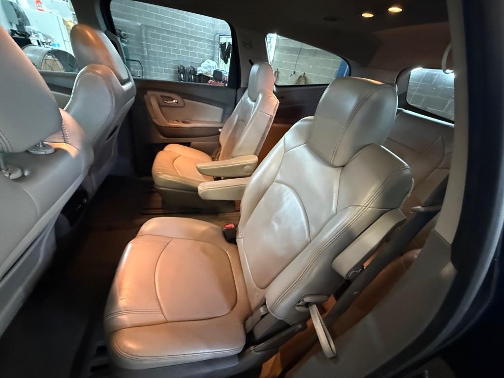 Chevrolet Traverse LT2 AWD 2010