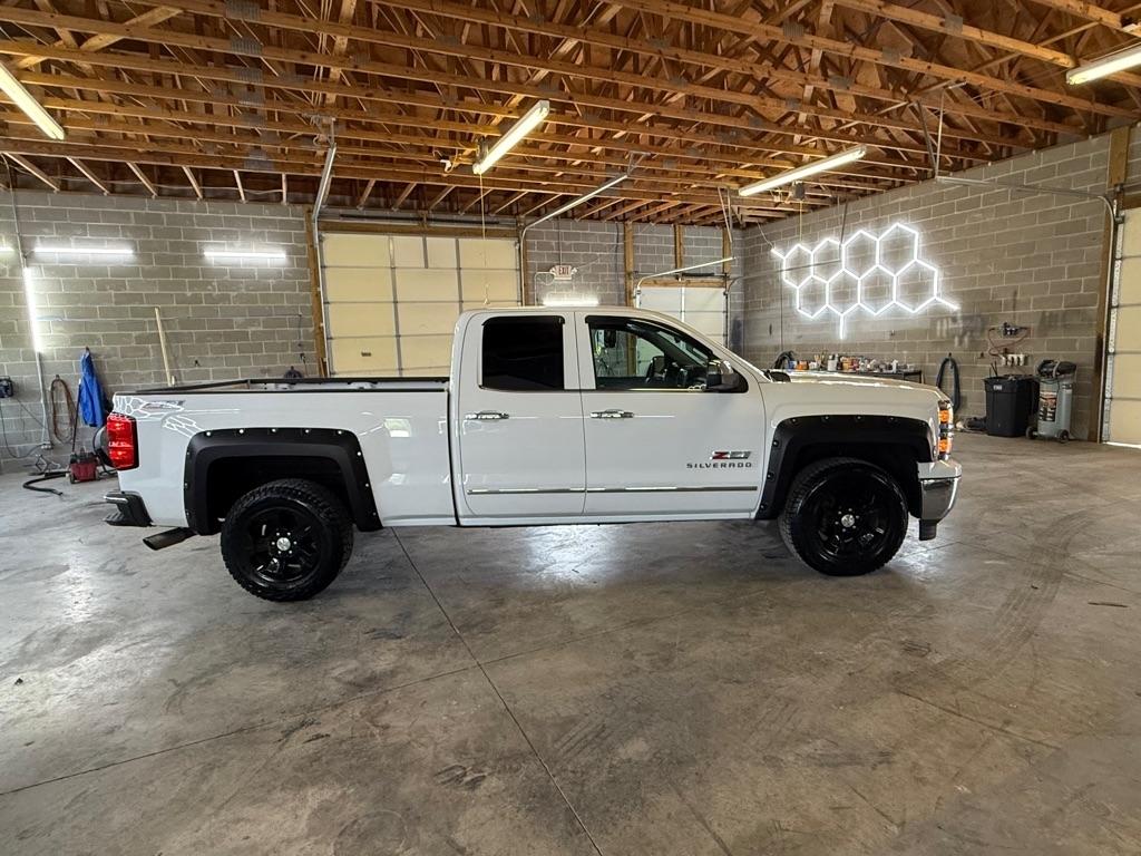 Chevrolet Silverado 1500 LTZ Double Cab Short Box 4WD 2015