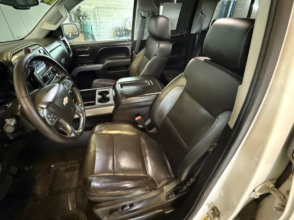 Chevrolet Silverado 1500 LTZ Double Cab Short Box 4WD 2015