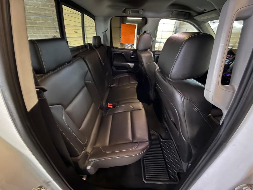 Chevrolet Silverado 1500 LTZ Double Cab Short Box 4WD 2015