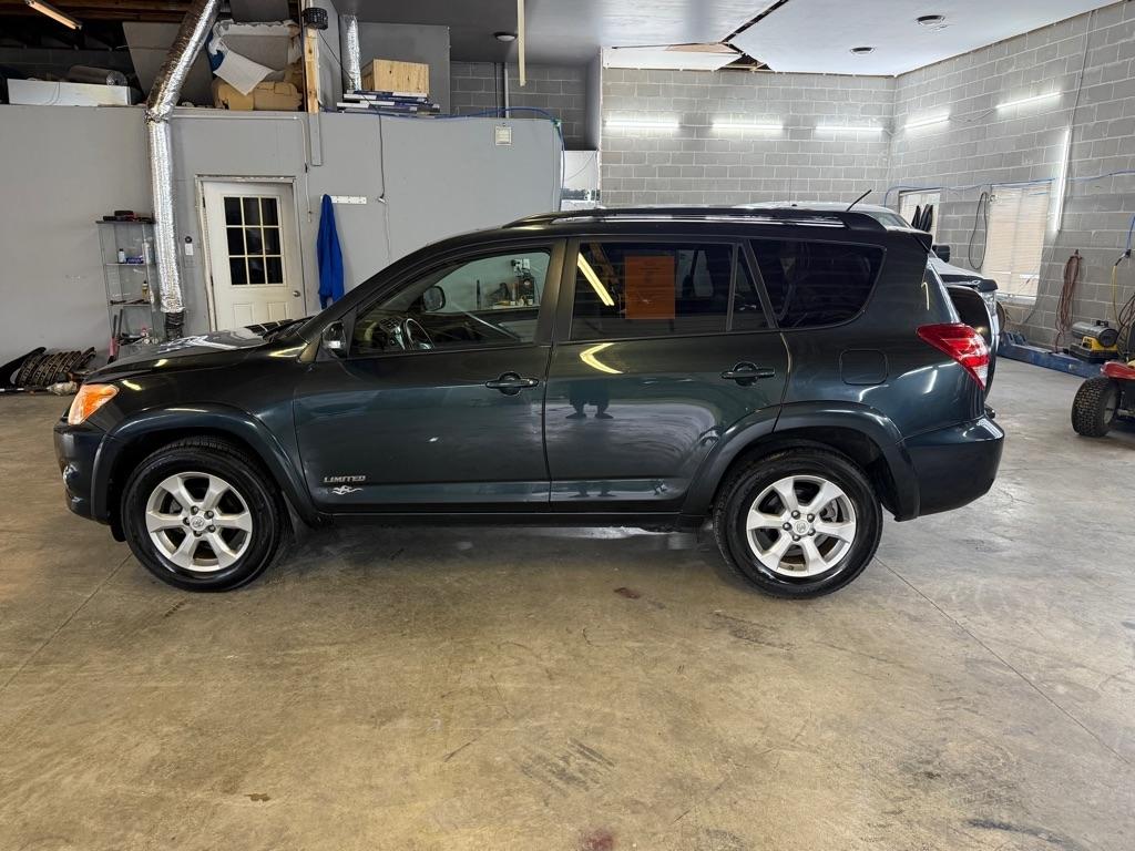 Toyota RAV4 Limited I4 4WD 2010