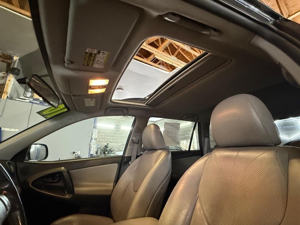 Toyota RAV4 Limited I4 4WD 2010