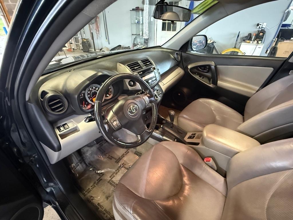 Toyota RAV4 Limited I4 4WD 2010