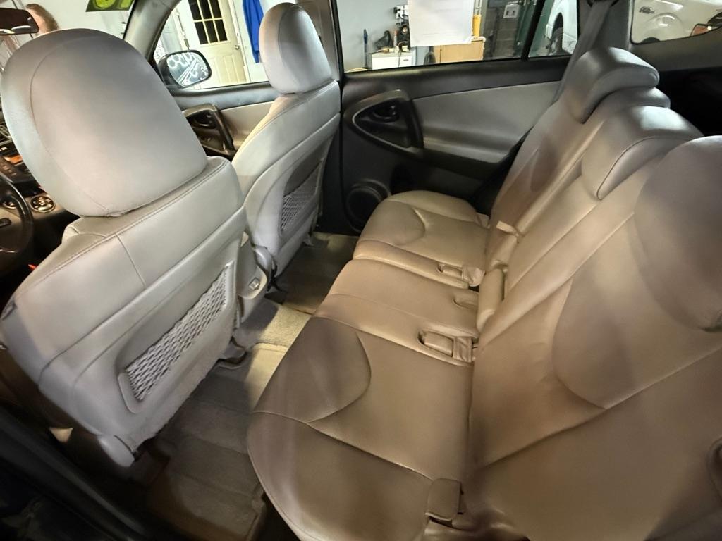 Toyota RAV4 Limited I4 4WD 2010