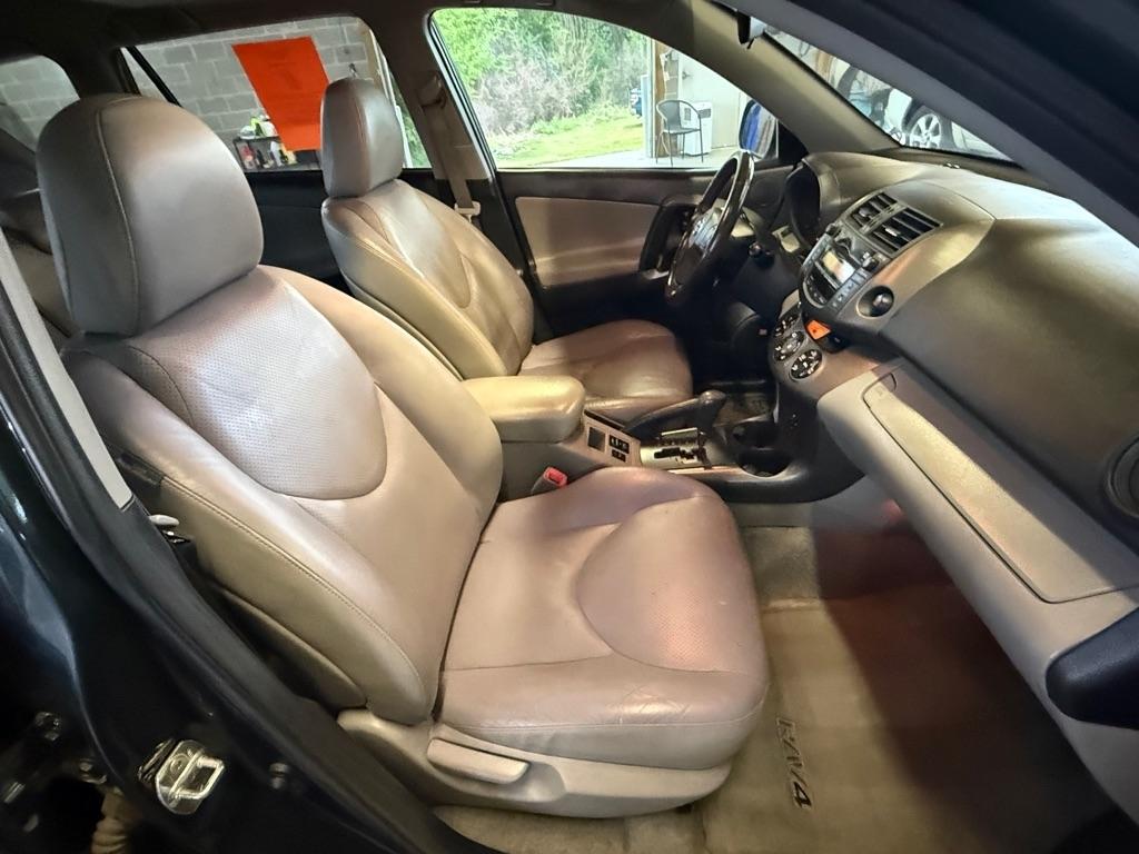 Toyota RAV4 Limited I4 4WD 2010