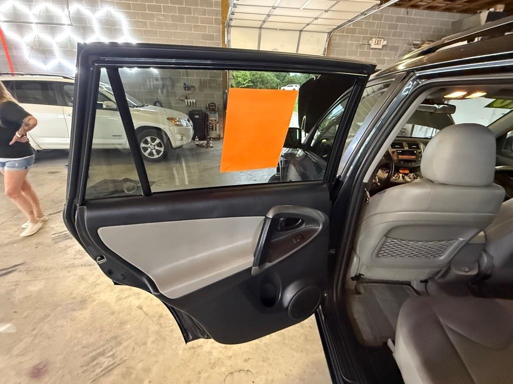 Toyota RAV4 Limited I4 4WD 2010