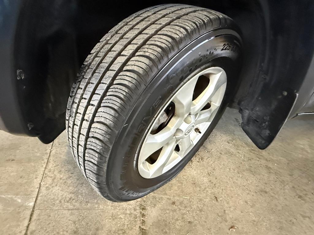 Toyota RAV4 Limited I4 4WD 2010