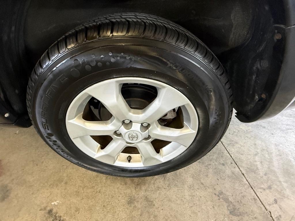 Toyota RAV4 Limited I4 4WD 2010