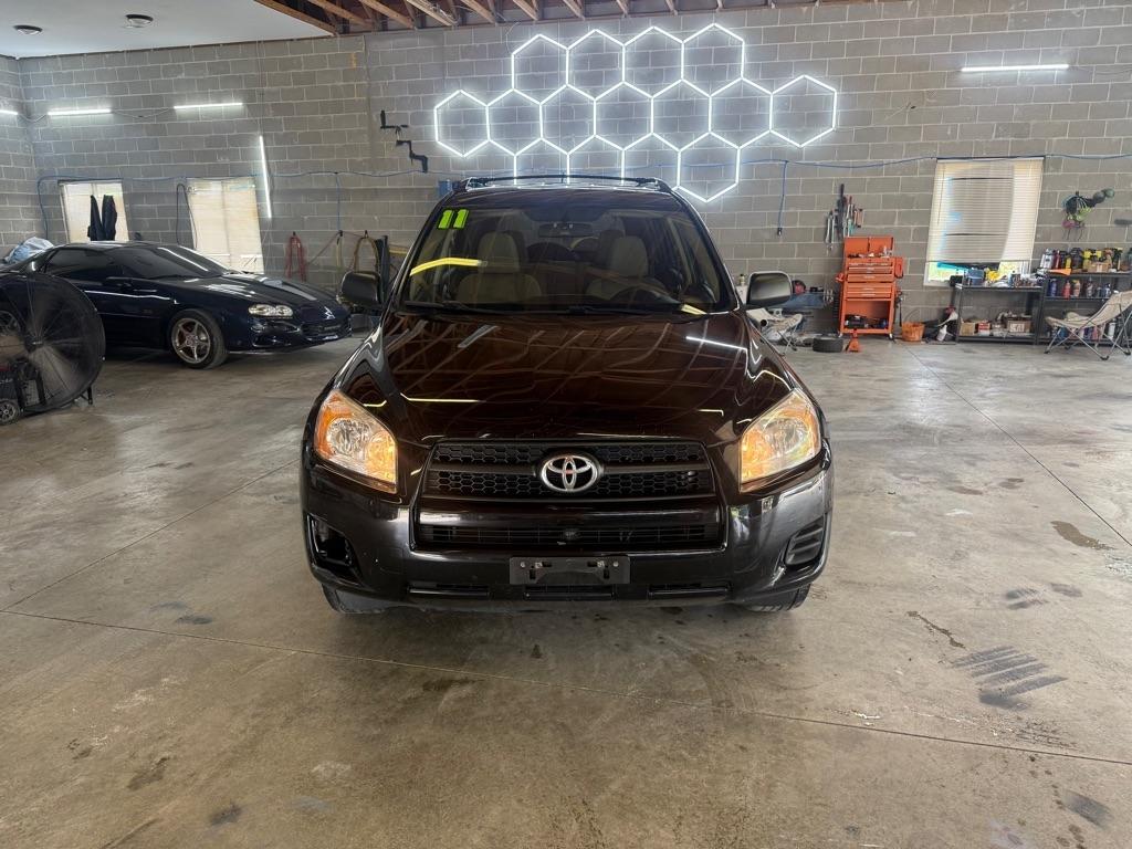 Toyota RAV4 Base I4 2WD 2011