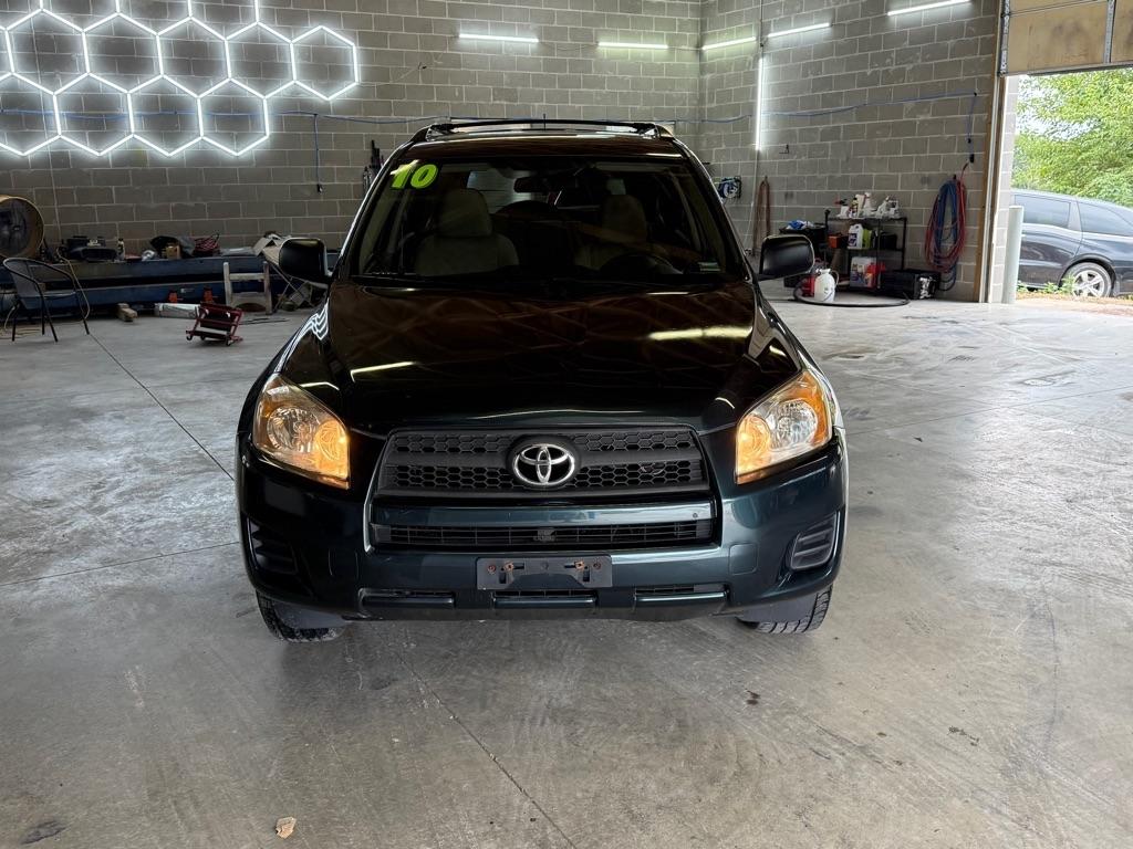 Toyota RAV4 Base I4 2WD 2010