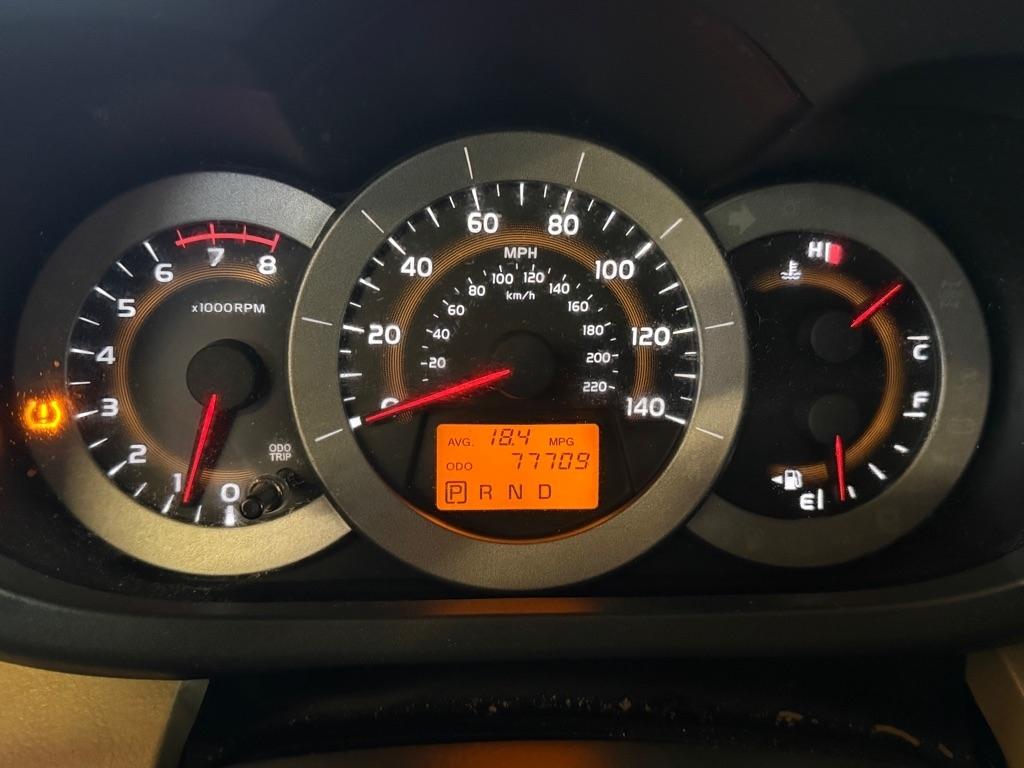 Toyota RAV4 Base I4 2WD 2010