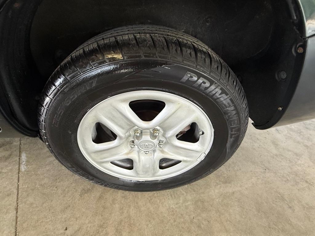 Toyota RAV4 Base I4 2WD 2010