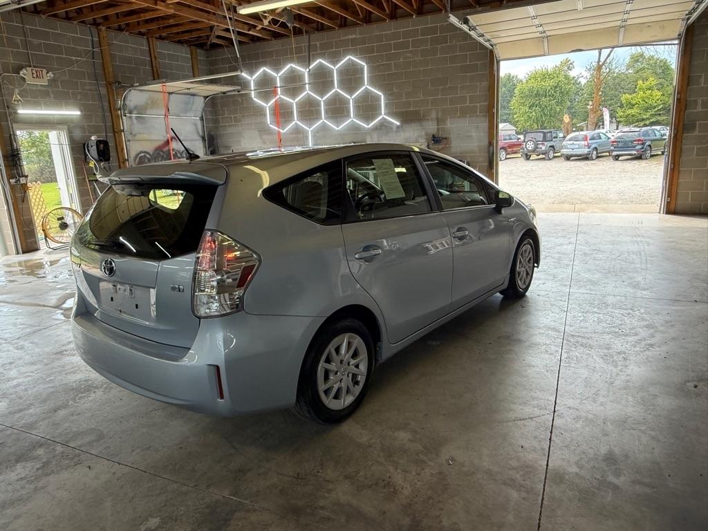 Toyota Prius V Two 2012