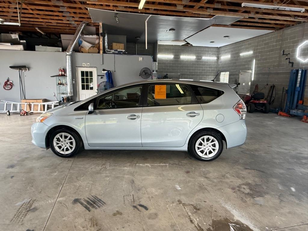 Toyota Prius V Two 2012