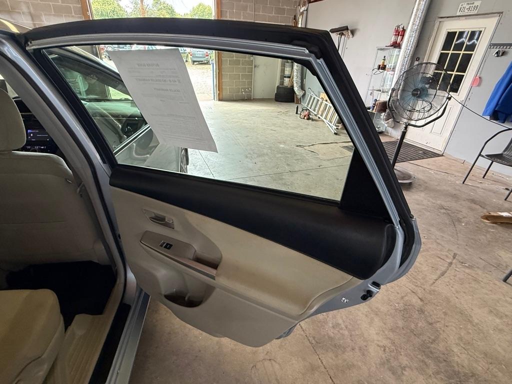 Toyota Prius V Two 2012