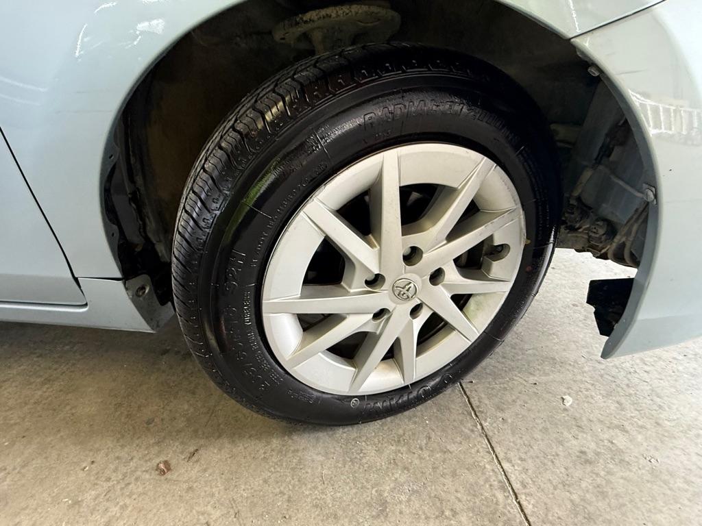 Toyota Prius V Two 2012