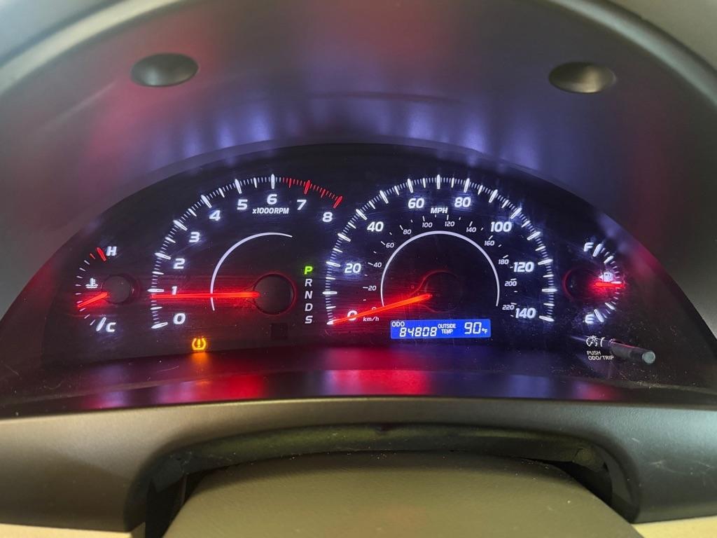 Toyota Camry Base 6-Spd AT 2011