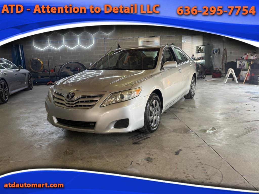 2011 Toyota Camry Base 6-Spd AT