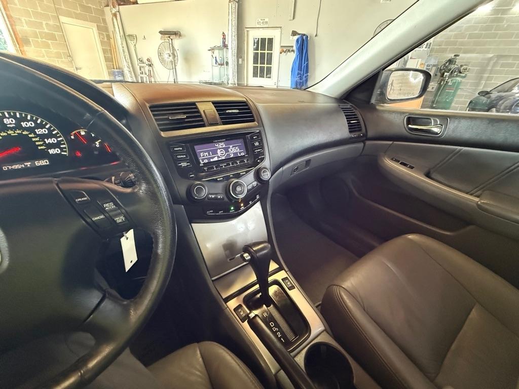 Honda Accord EX Sedan AT 2003