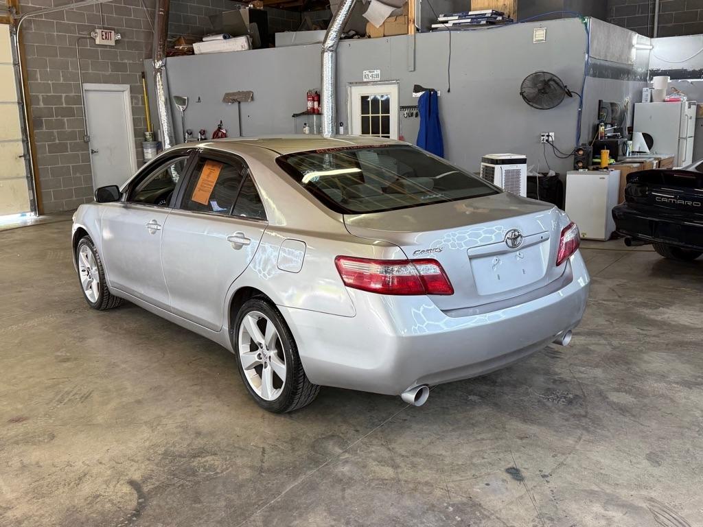 Toyota Camry SE 5-Spd AT 2009